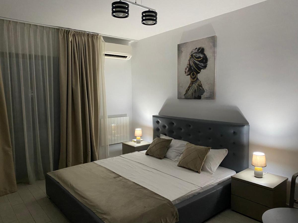 De Silva Studio Adia 4 Mamaia Exterior photo