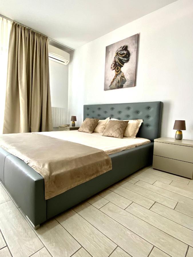 De Silva Studio Adia 4 Mamaia Exterior photo